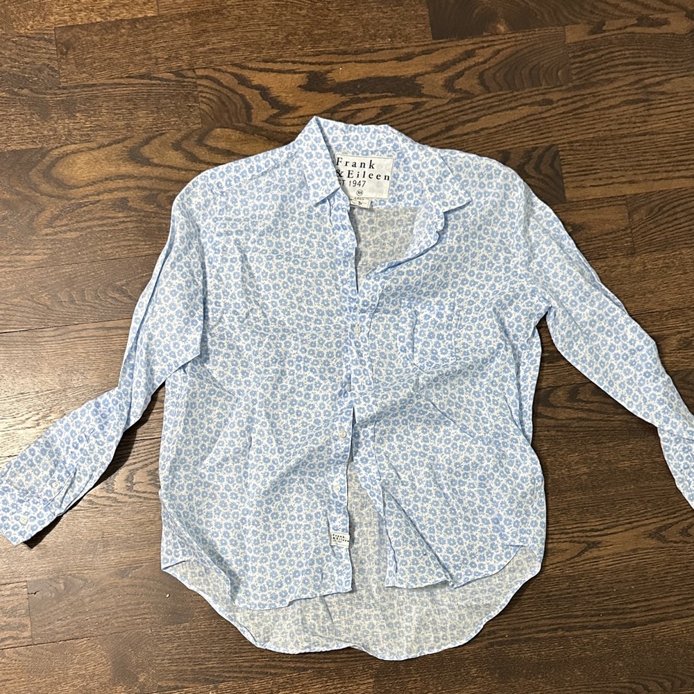 Frank & Eileen Light Blue Floral Shirt